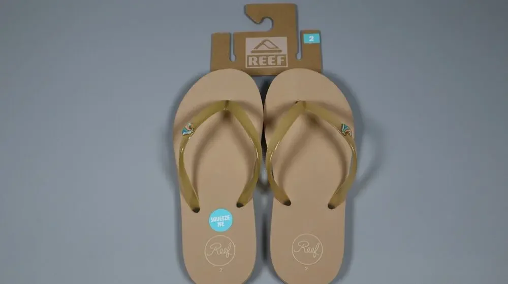 REEF Girls' Kids Charming Sandals Oasis Size 2 Big Kid TPU Strap Enamel Charm